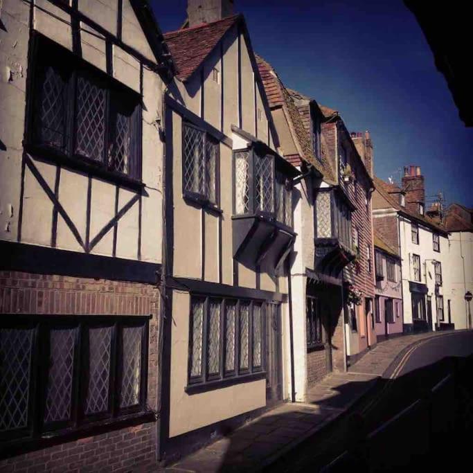 Hastings Old Town. Cottage - By The Sea Dış mekan fotoğraf